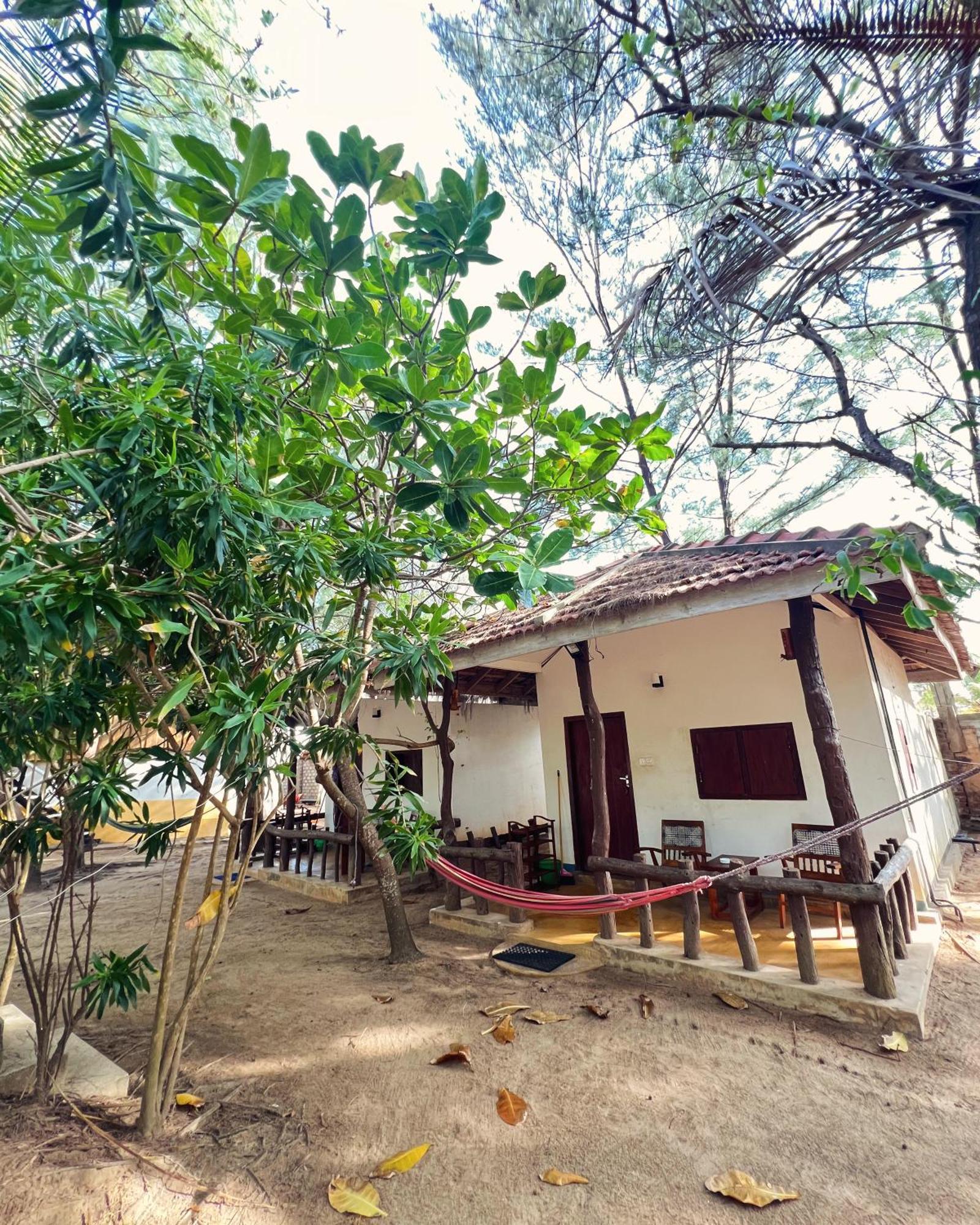 Sand Dune Beach Resort & Surf Camp 아루감 베이 외부 사진