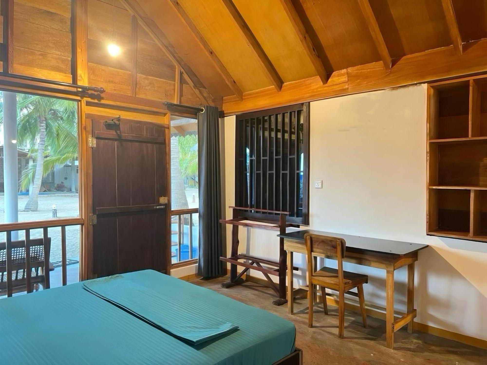 Sand Dune Beach Resort & Surf Camp 아루감 베이 외부 사진