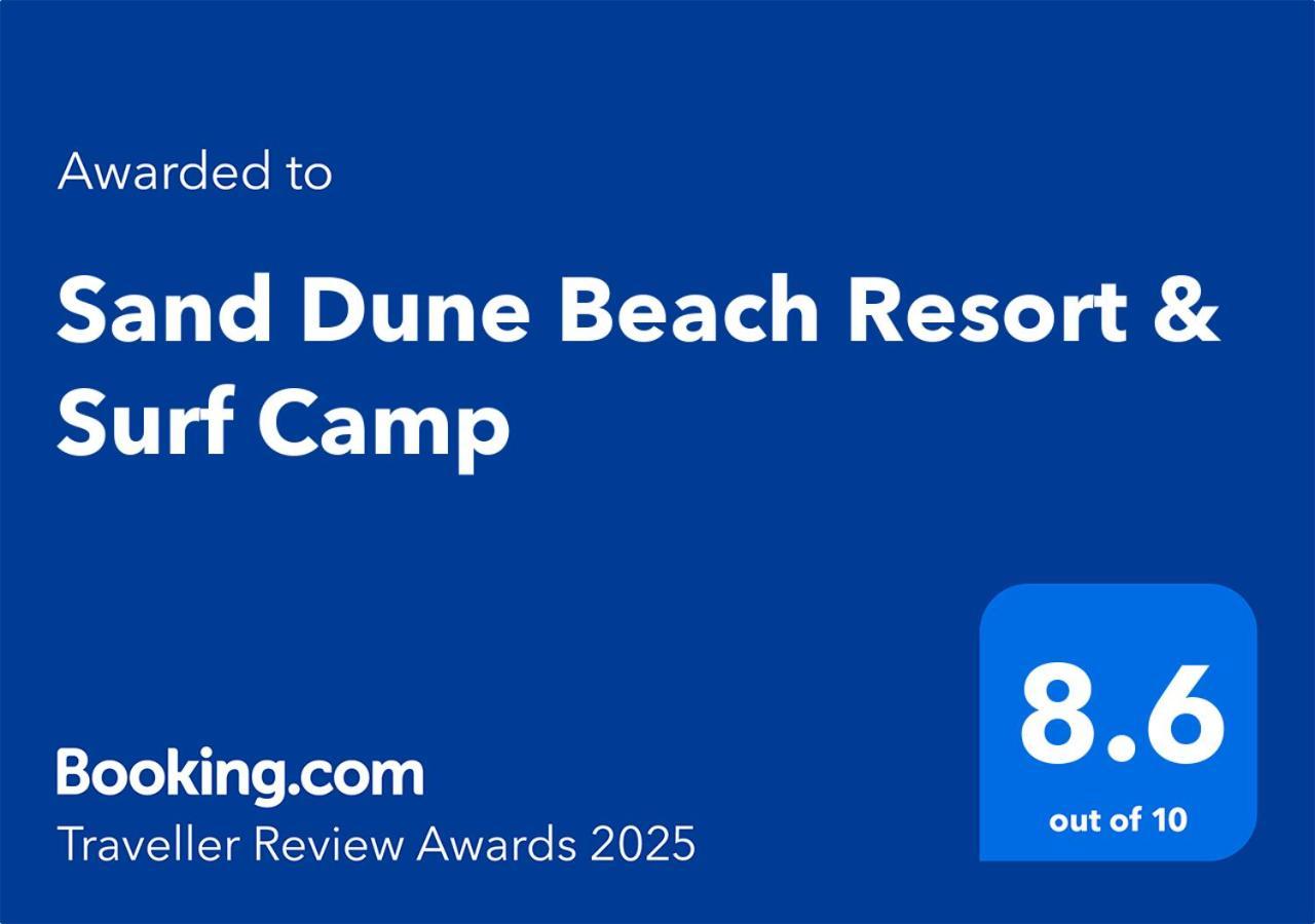 Sand Dune Beach Resort & Surf Camp 아루감 베이 외부 사진