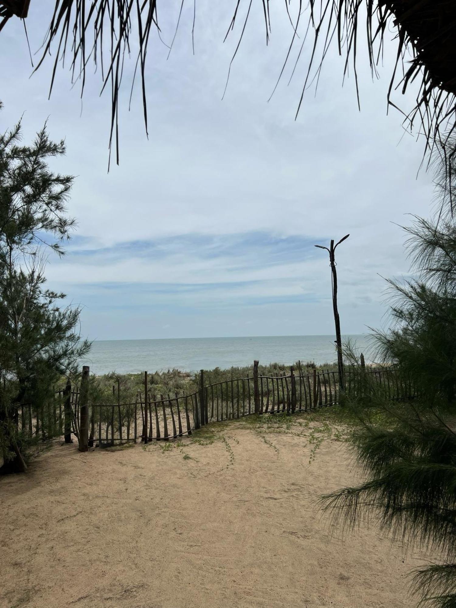 Sand Dune Beach Resort & Surf Camp 아루감 베이 외부 사진