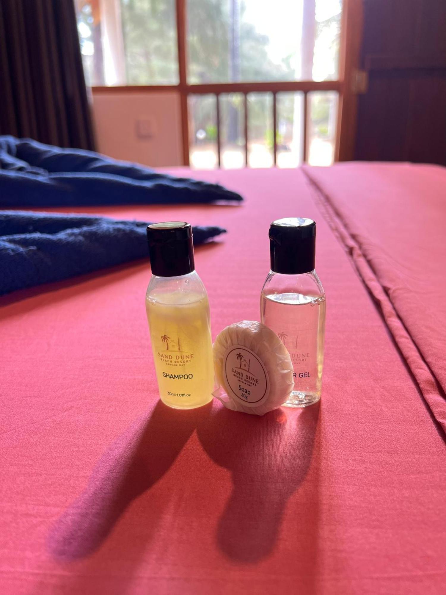 Sand Dune Beach Resort & Surf Camp 아루감 베이 외부 사진