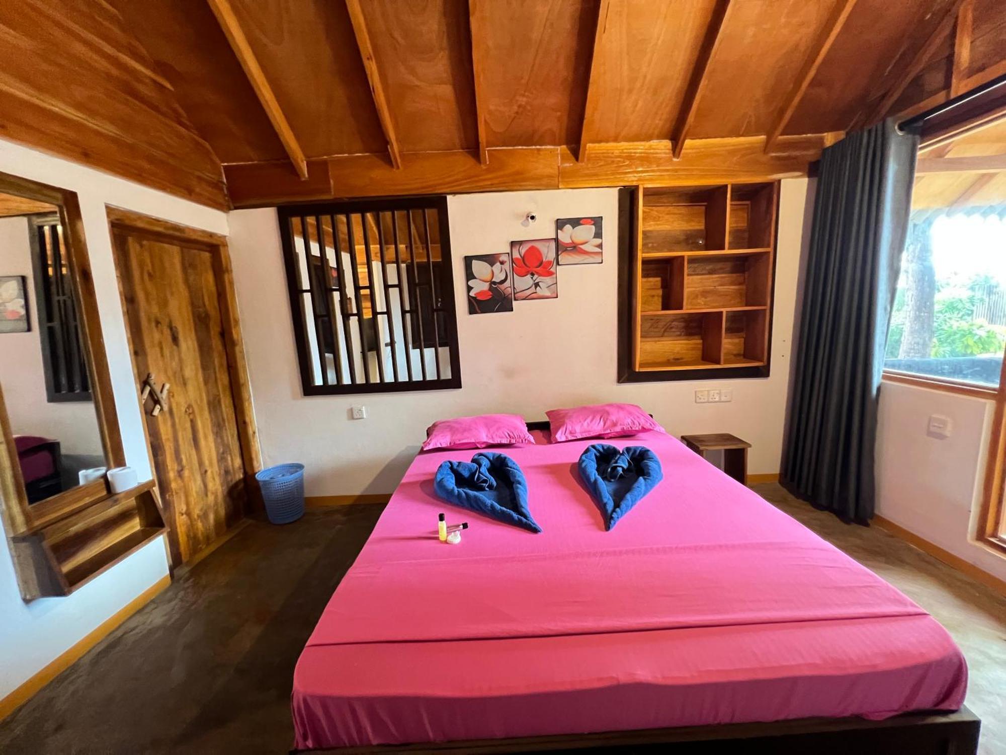 Sand Dune Beach Resort & Surf Camp 아루감 베이 외부 사진