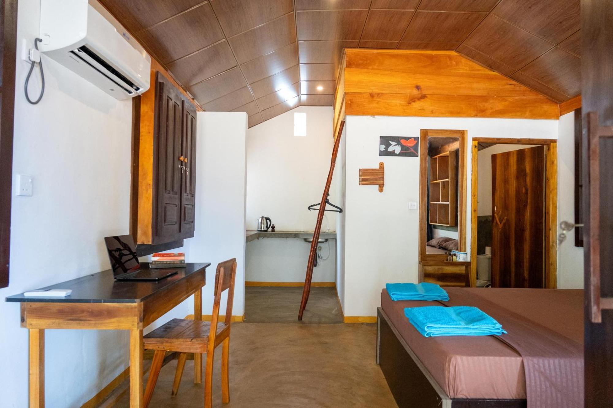 Sand Dune Beach Resort & Surf Camp 아루감 베이 외부 사진