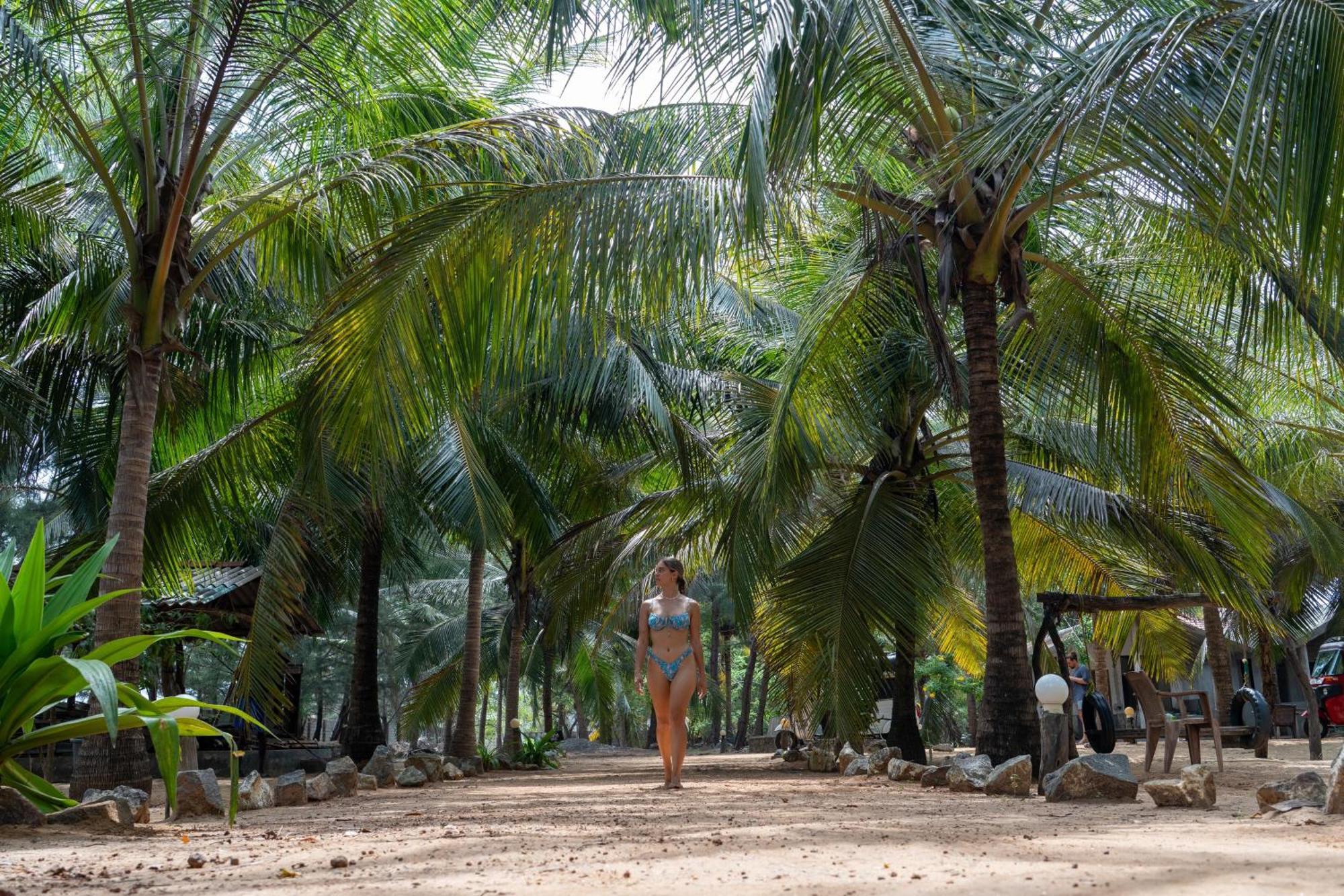 Sand Dune Beach Resort & Surf Camp 아루감 베이 외부 사진